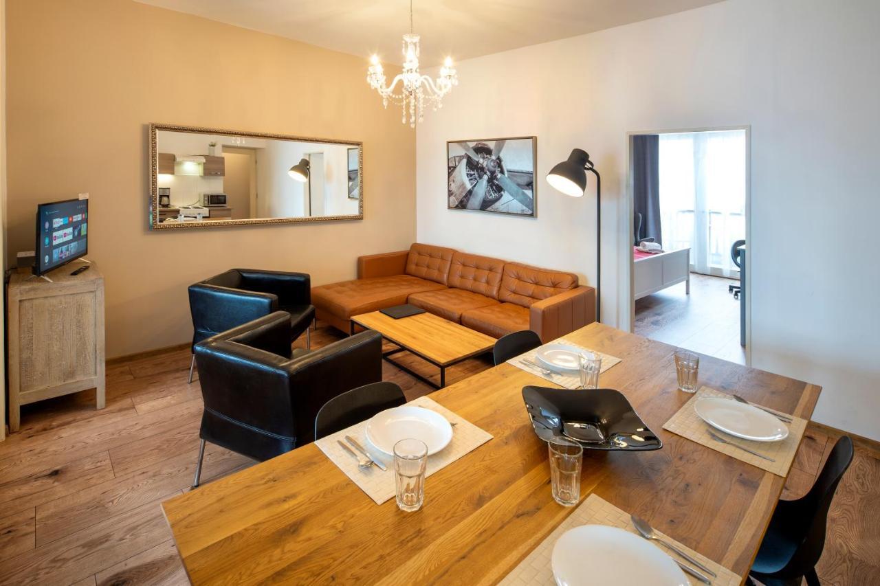 New Town - Apple Apartments Prague Extérieur photo