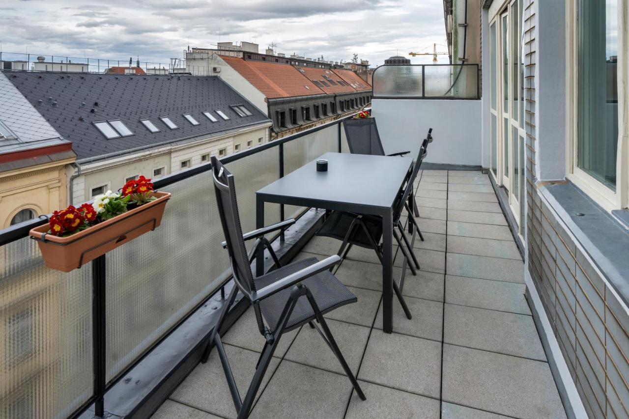 New Town - Apple Apartments Prague Extérieur photo