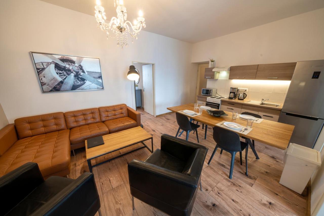 New Town - Apple Apartments Prague Extérieur photo