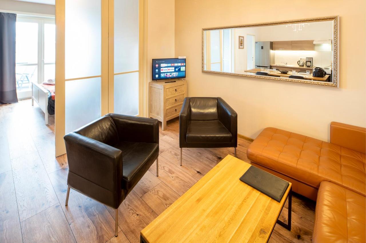 New Town - Apple Apartments Prague Extérieur photo