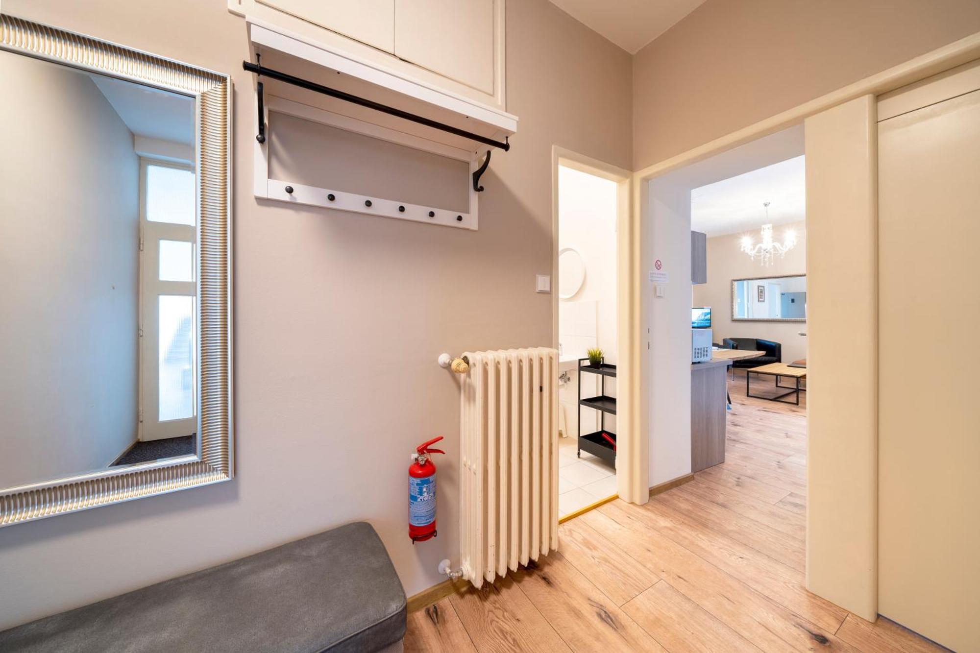 New Town - Apple Apartments Prague Extérieur photo